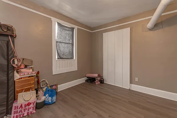 $239,900 | 1235 South Court Street, Rockford, IL 61102