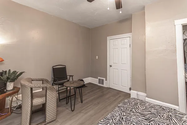 $239,900 | 1235 South Court Street, Rockford, IL 61102