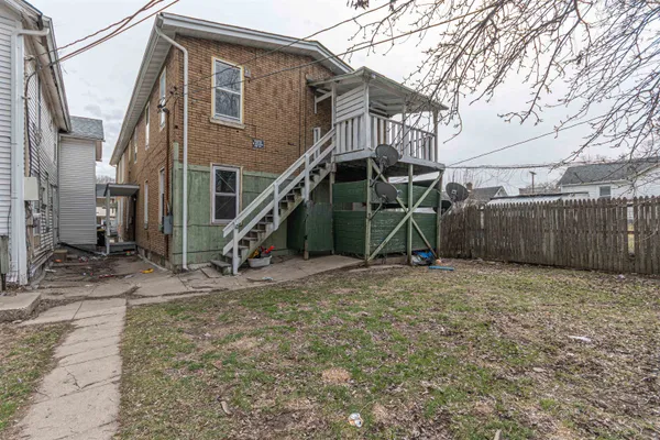 $239,900 | 1235 South Court Street, Rockford, IL 61102