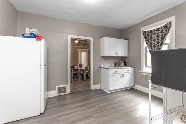 $239,900 | 1235 South Court Street, Rockford, IL 61102