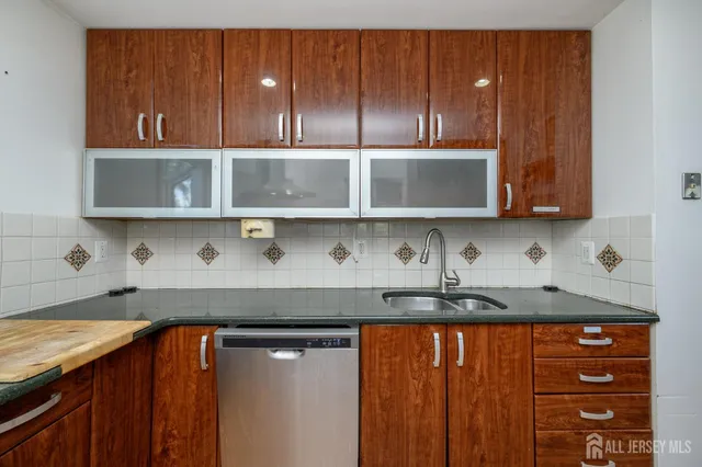 $3,400 | 16 Gerard Avenue, Old Bridge, NJ 08857