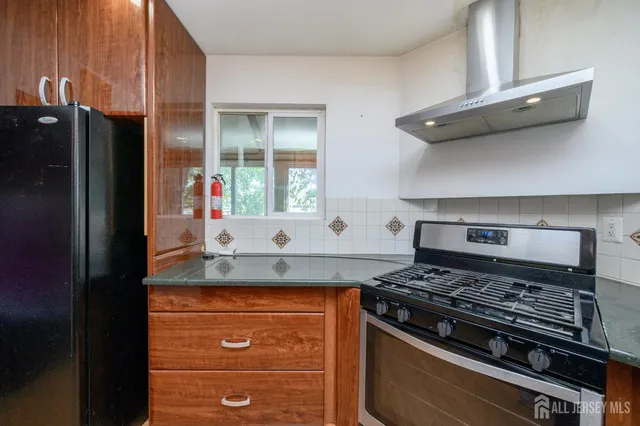 $3,400 | 16 Gerard Avenue, Old Bridge, NJ 08857