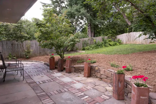$612,000 | 729 Selma Boulevard, Staunton, VA 24401