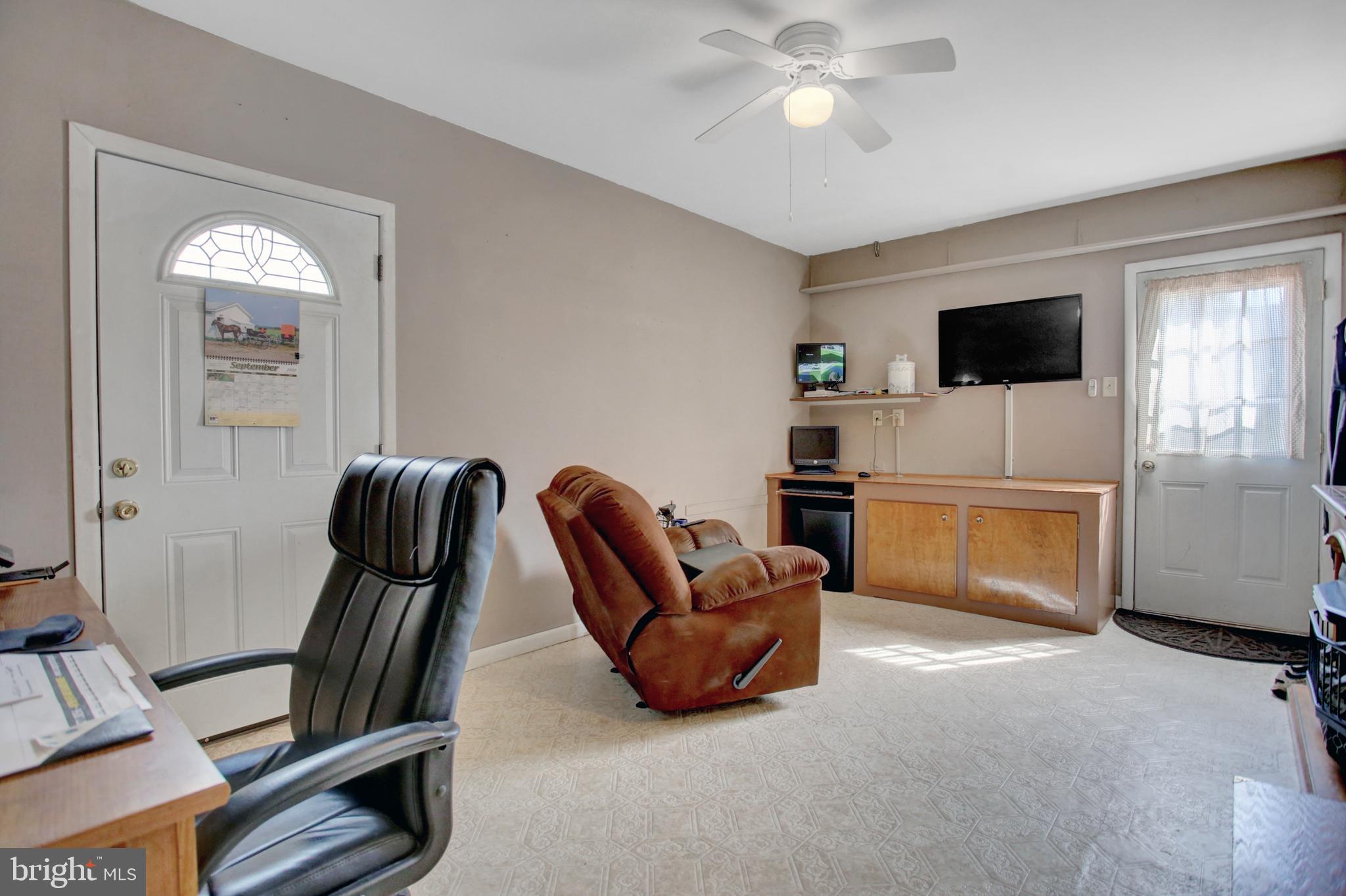 1552 Robert Road Lancaster, PA 17601 - Photo 21 of 39 Gallery Image 21