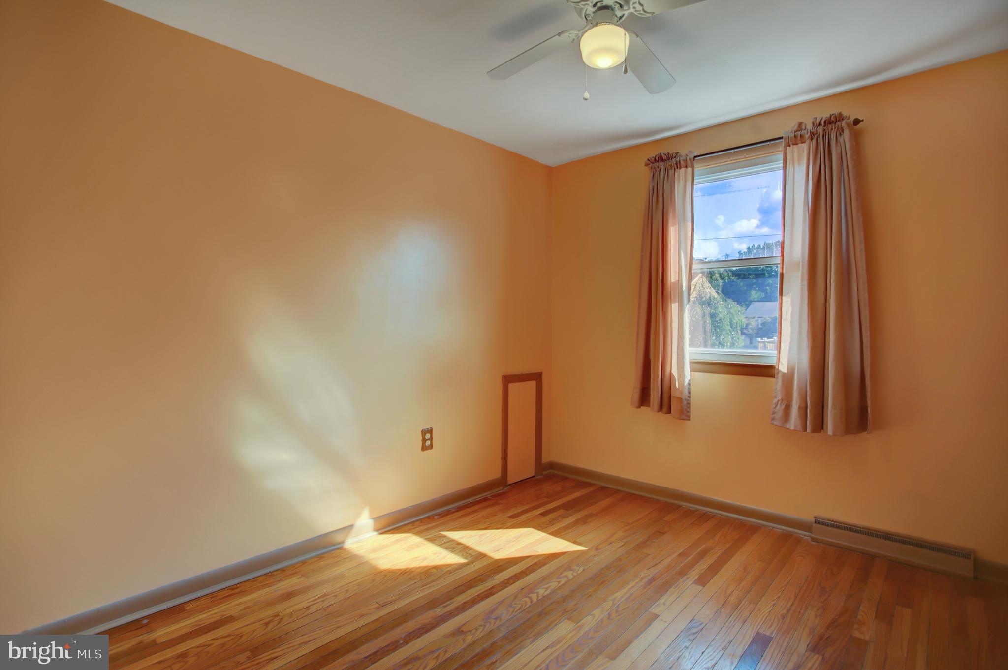 1552 Robert Road Lancaster, PA 17601 - Photo 27 of 39 Gallery Image 27