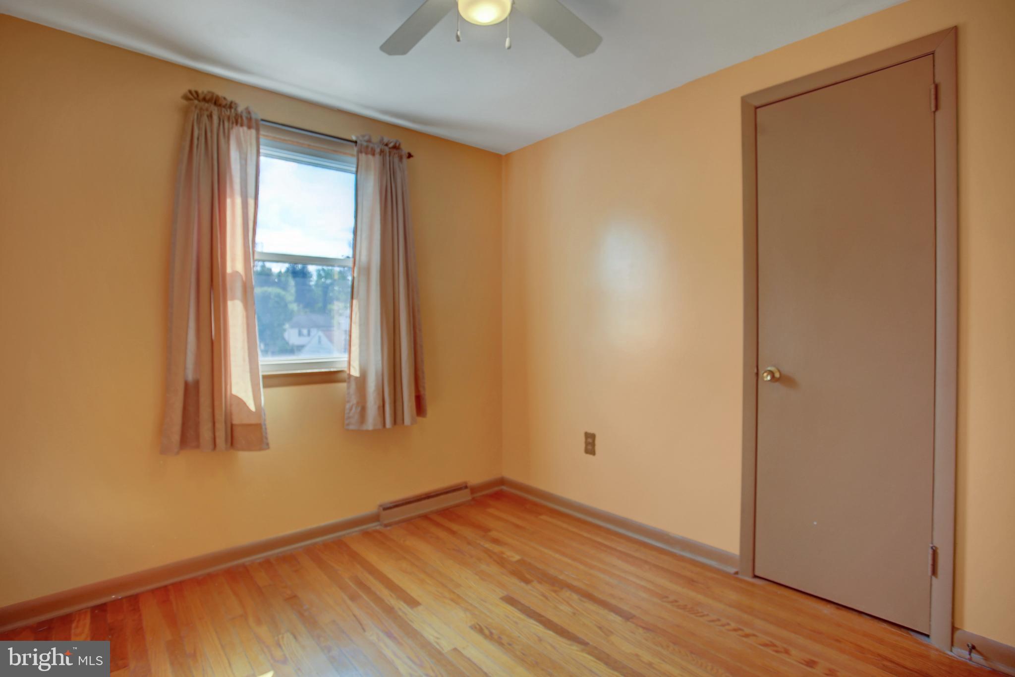 1552 Robert Road Lancaster, PA 17601 - Photo 28 of 39 Gallery Image 28