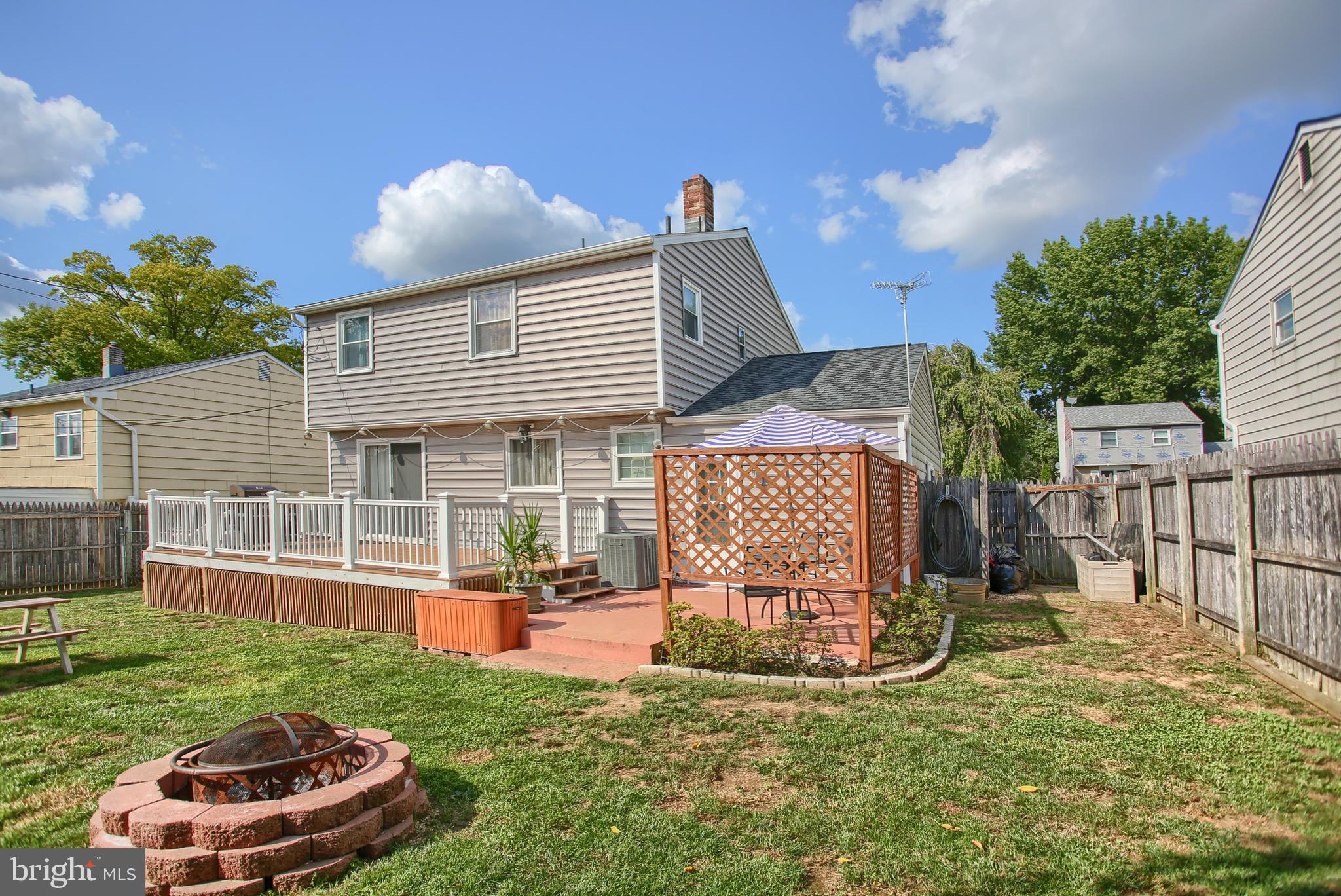 1552 Robert Road Lancaster, PA 17601 - Photo 4 of 39 Gallery Image 4