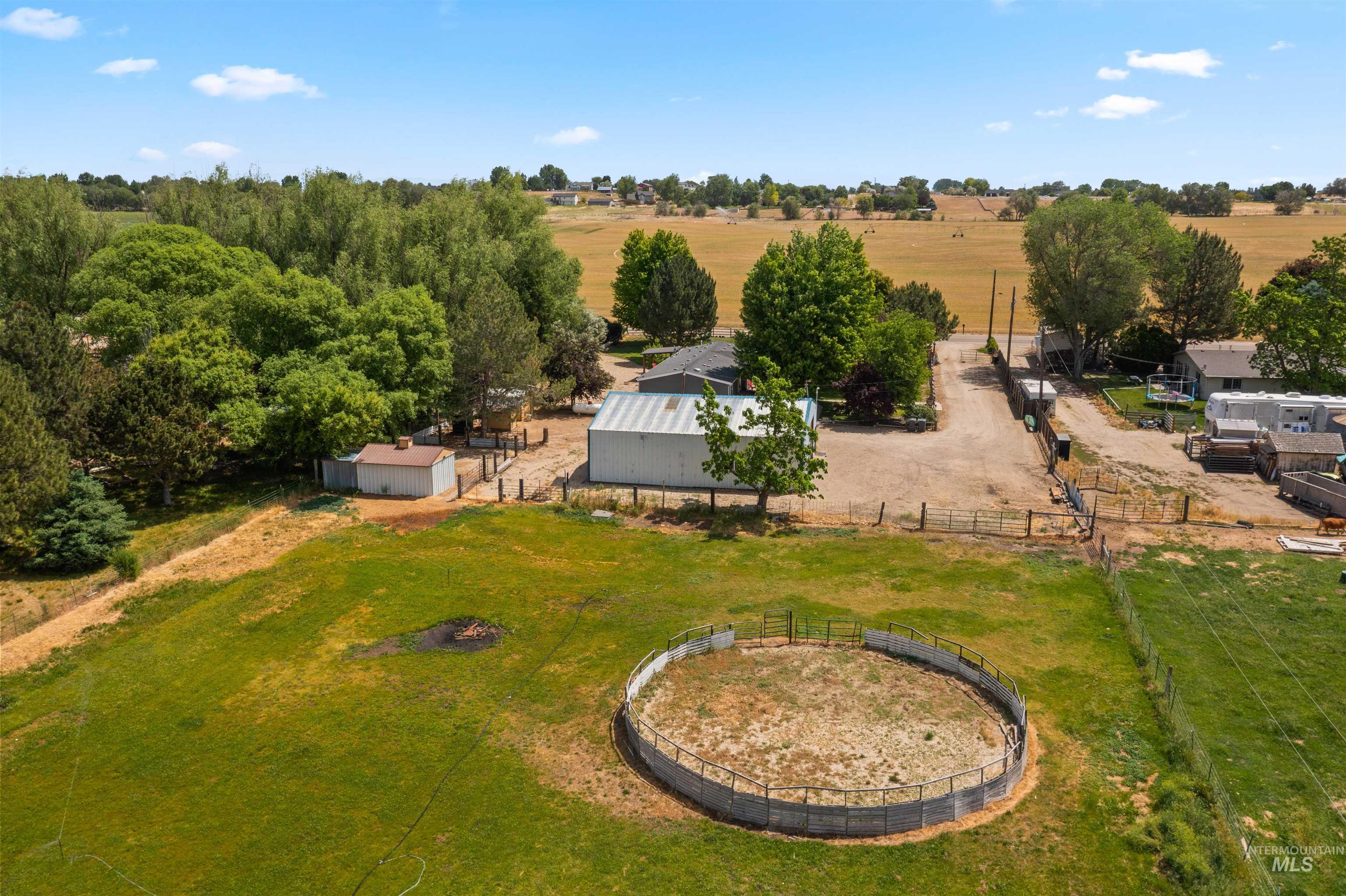 24413 Freezeout Road Caldwell, ID 83607 - Photo 4 of 48