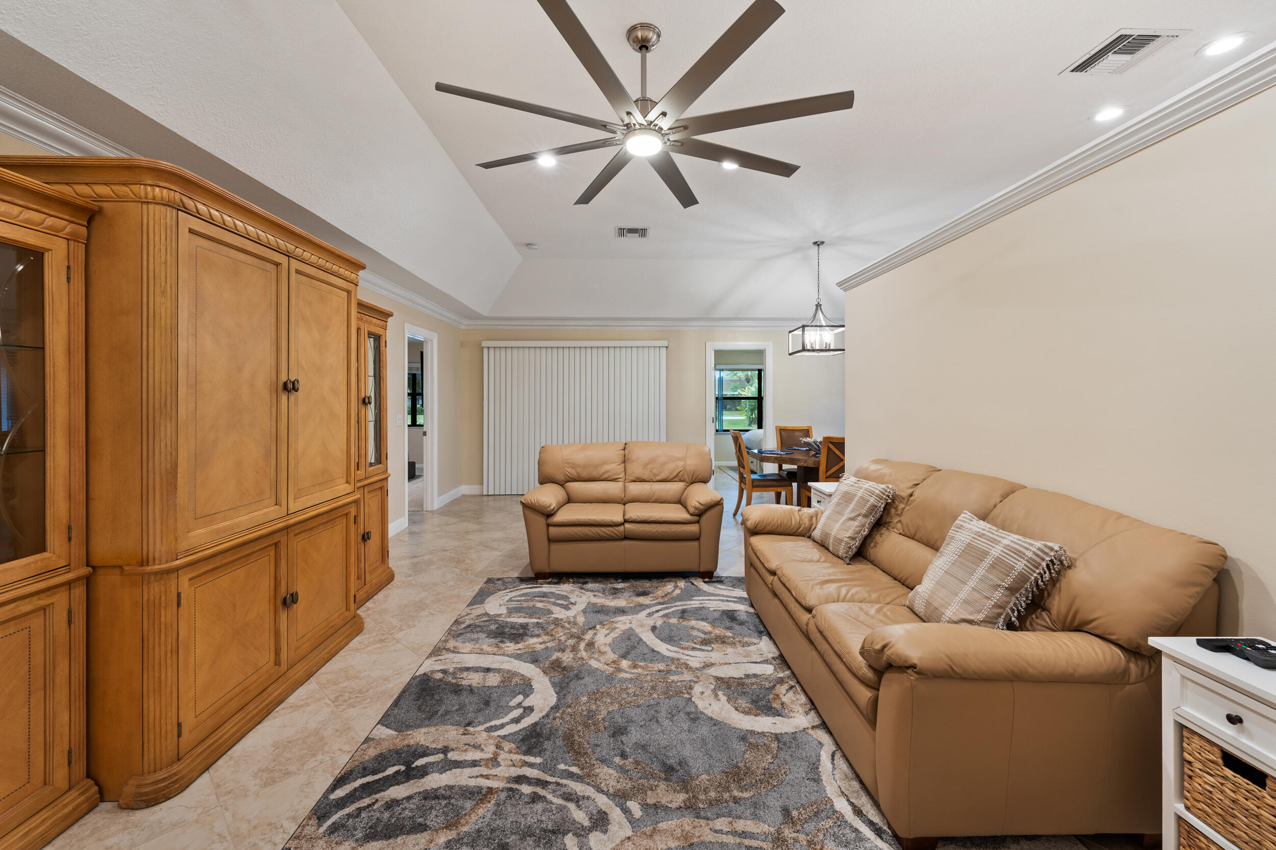 109 Half Moon Circle, Unit C Jupiter, FL 33458 - Photo 5 of 35 12_35