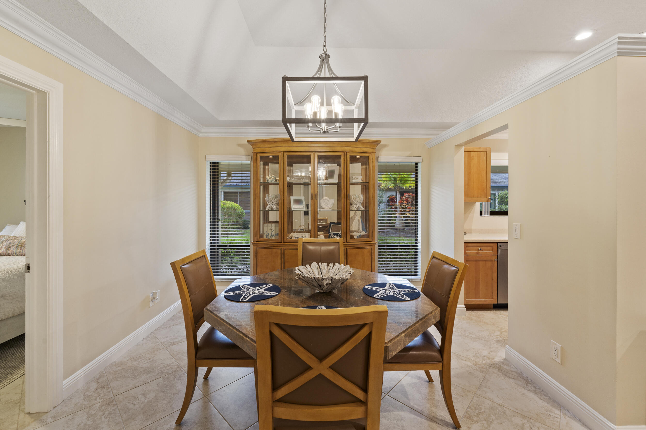 109 Half Moon Circle, Unit C Jupiter, FL 33458 - Photo 10 of 35 11_34