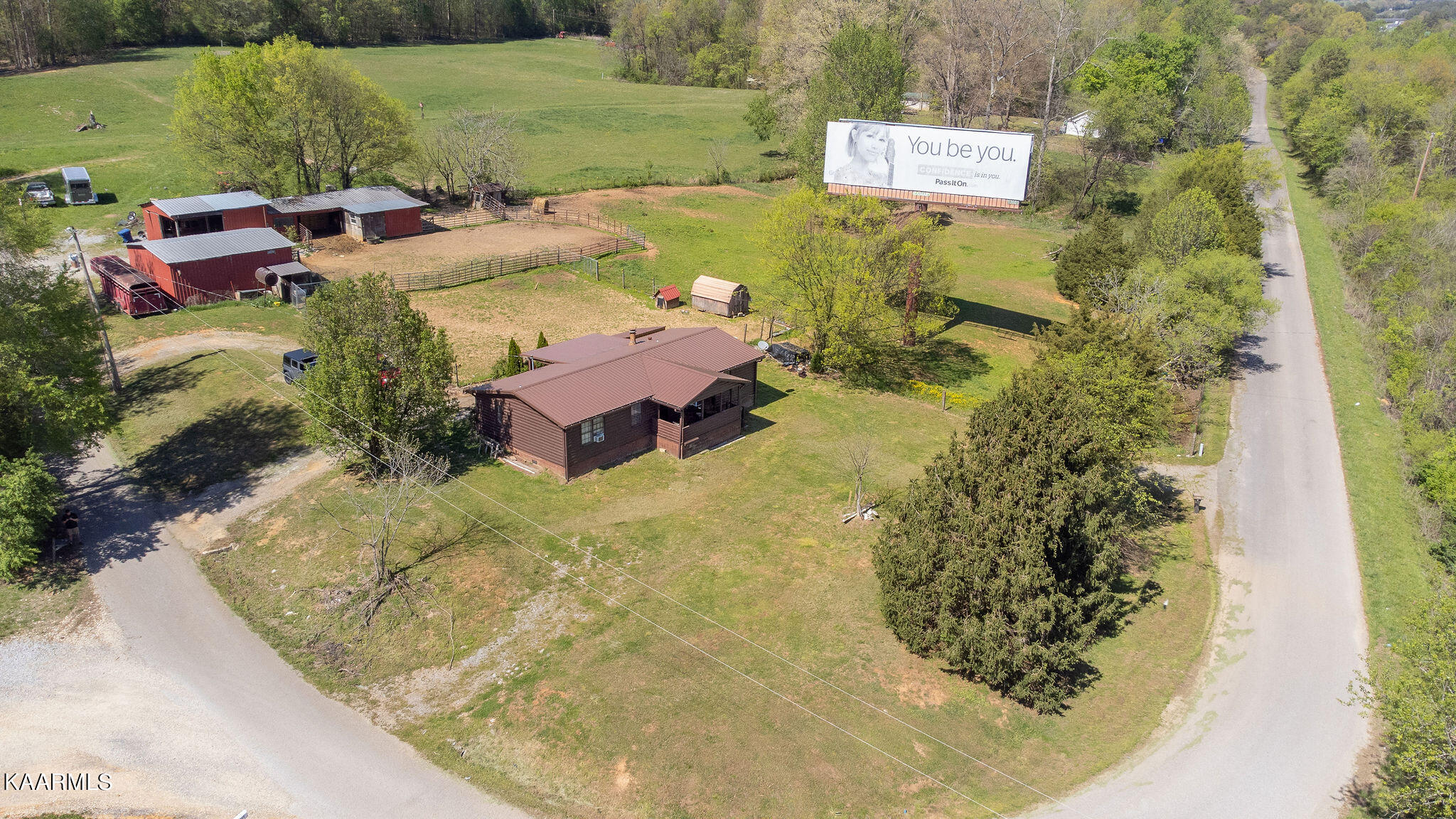 2898 White Road Loudon, TN 37774 - Photo 4 of 31 Aerial side