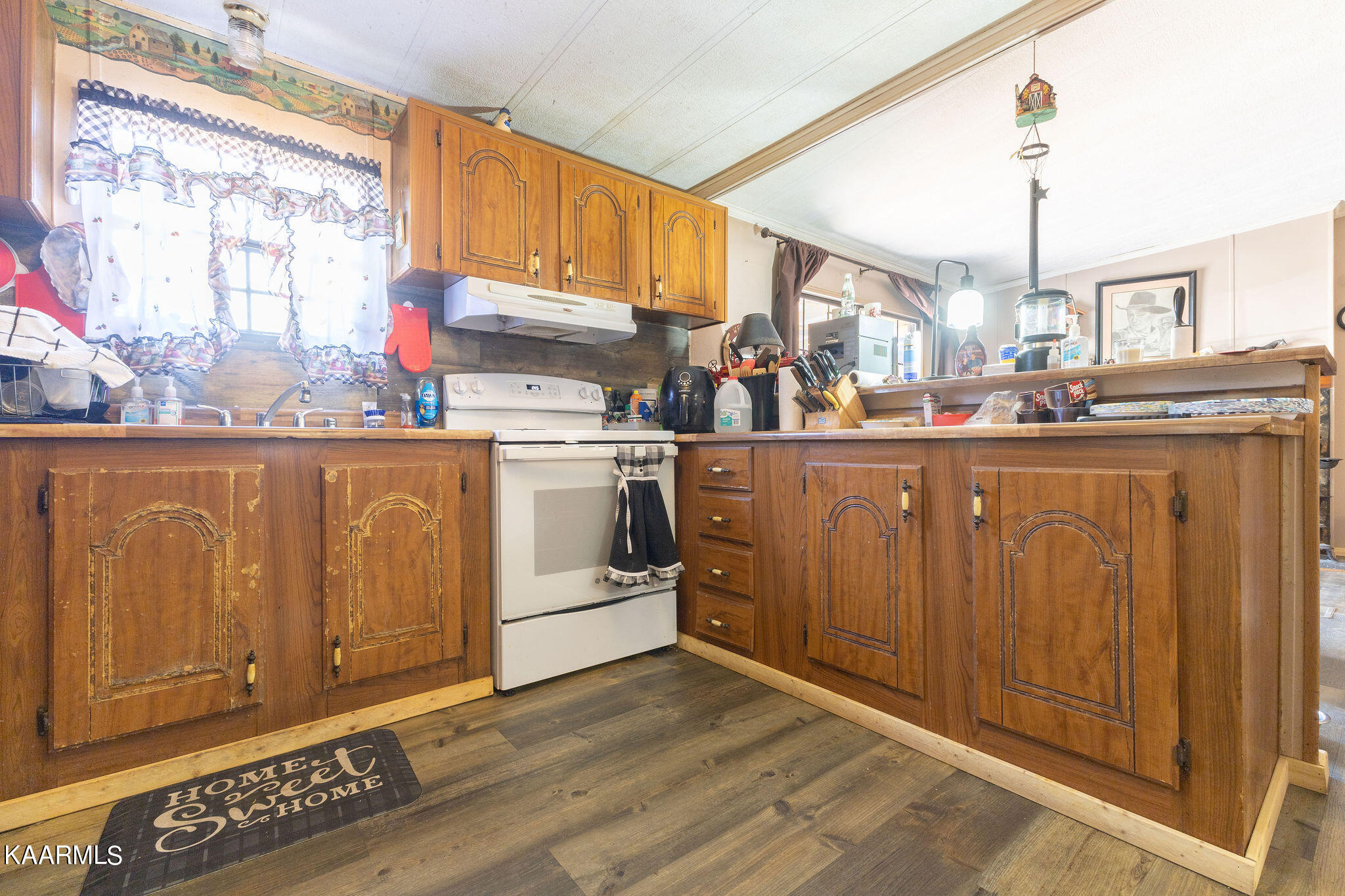 2898 White Road Loudon, TN 37774 - Photo 10 of 31 Kitchen 2