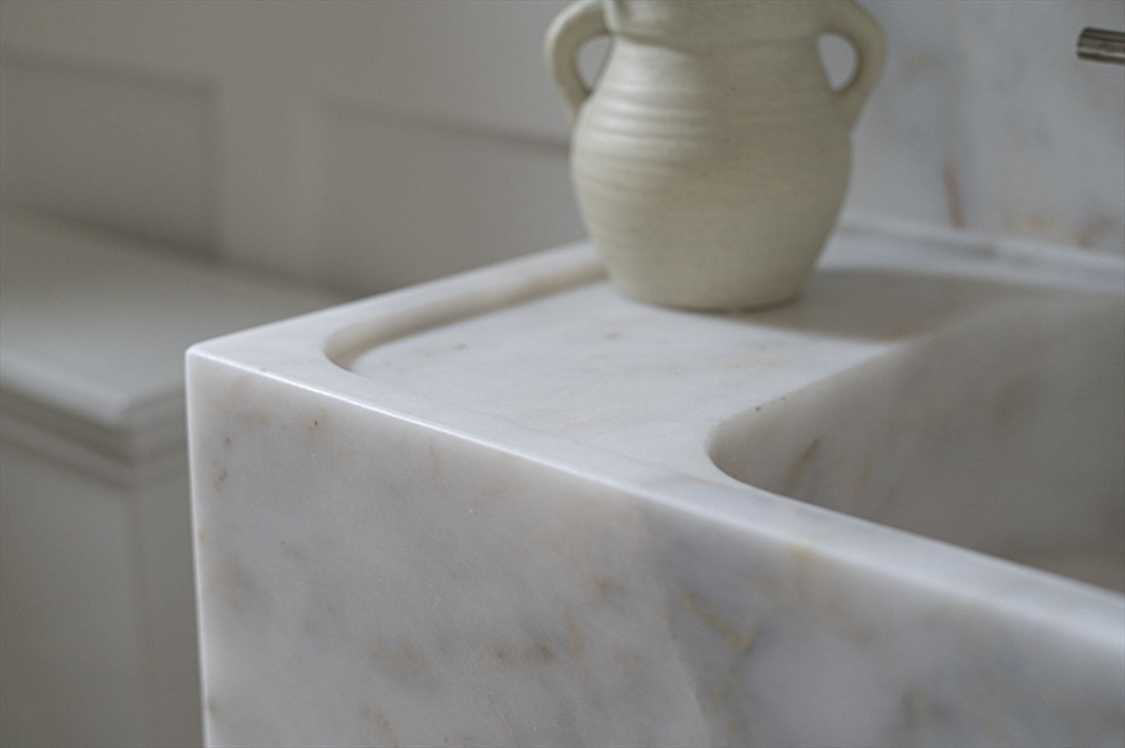 16 Liberty Road Marblehead, MA 01945 - Photo 19 of 42 a close up of a sink