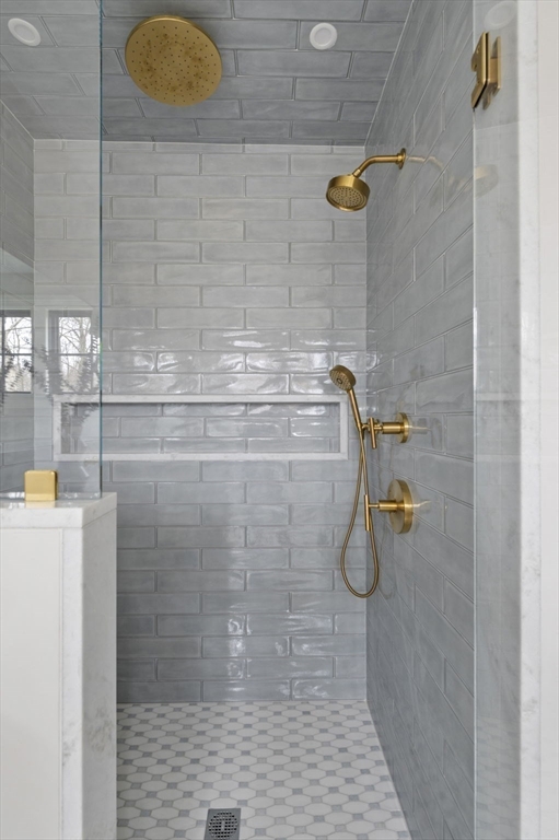 16 Liberty Road Marblehead, MA 01945 - Photo 26 of 42 a bathroom with a shower