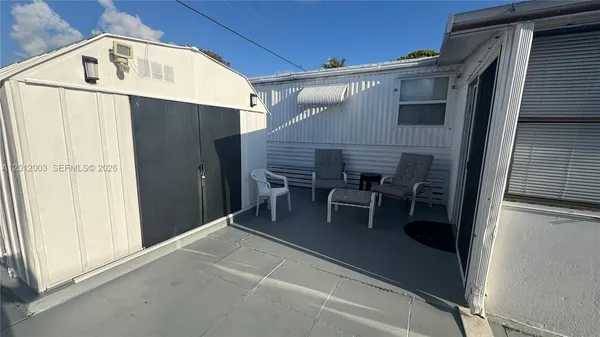 $1,975 | 219 West Lake Drive, Unit 219, Hallandale Beach, FL 33009