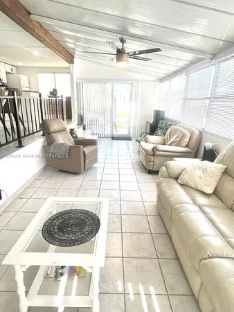 $1,975 | 219 West Lake Drive, Unit 219, Hallandale Beach, FL 33009