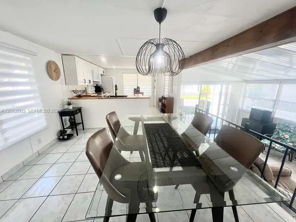 $1,975 | 219 West Lake Drive, Unit 219, Hallandale Beach, FL 33009