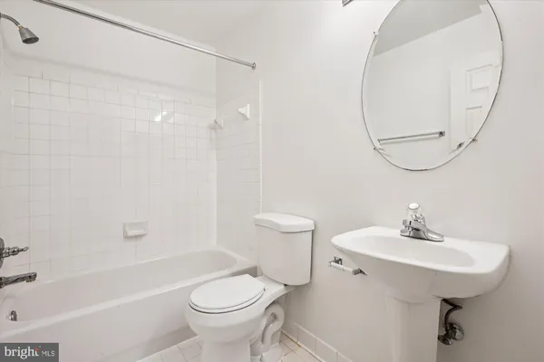 $3,950 | 502 Lawson Way, Rockville, MD 20850