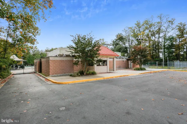 $3,950 | 502 Lawson Way, Rockville, MD 20850