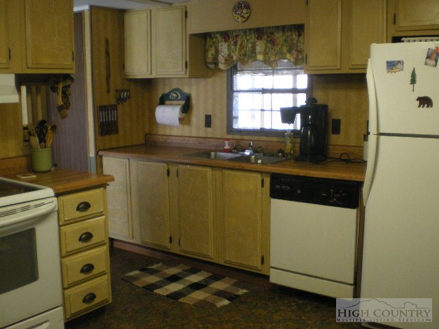 570 Hidden Valley Road Creston, NC 28615 - Photo 20 of 32 Gallery Image 20