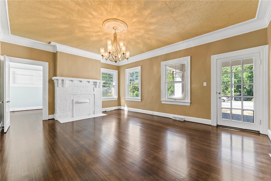 911 East River Street Anderson, SC 29624 - Photo 4 of 26 Gallery Image 4