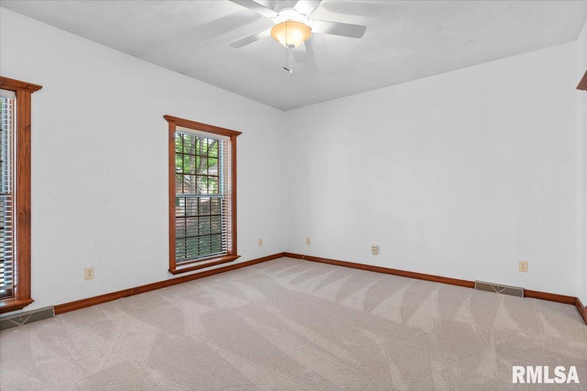 105 Timberridge Drive Springfield, IL 62702 - Photo 20 of 38 Gallery Image 20