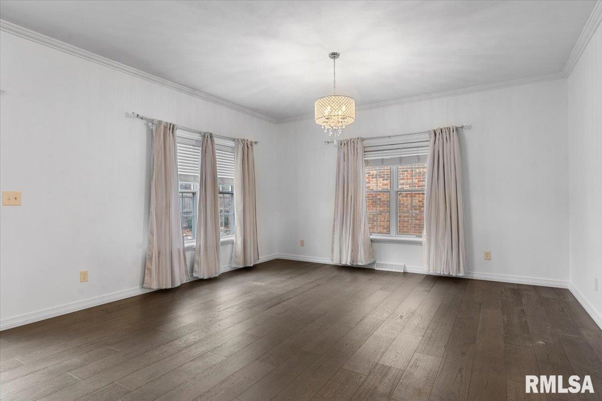 105 Timberridge Drive Springfield, IL 62702 - Photo 9 of 38 Gallery Image 9