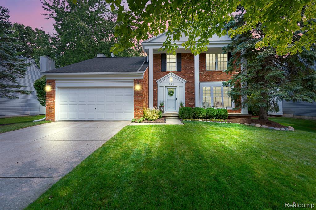215 Parsons Lane Rochester Hills, MI 48307 - Photo 1 of 40 Gallery Image 1