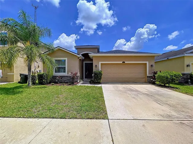 $375,000 | 11428 Warren Oaks Place, Riverview, FL 33578