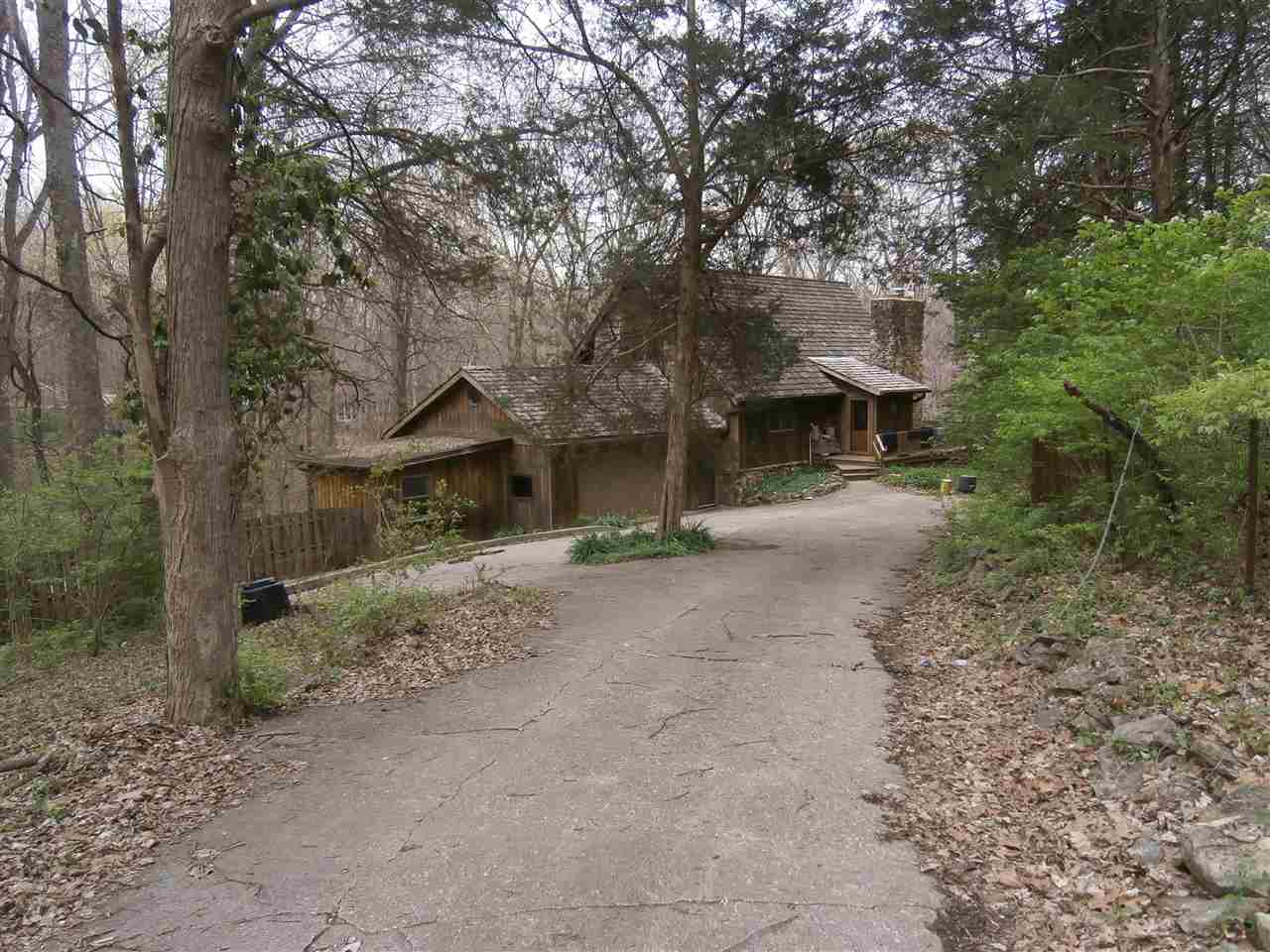 8101 Zikes Road South Bloomington, IN 47401 - Photo 3 of 25 Gallery Image 3