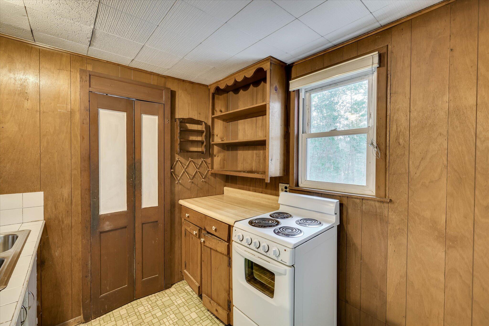 42 Old Lawson Road Aiken, SC 29801 - Photo 17 of 36 Kitchen 2