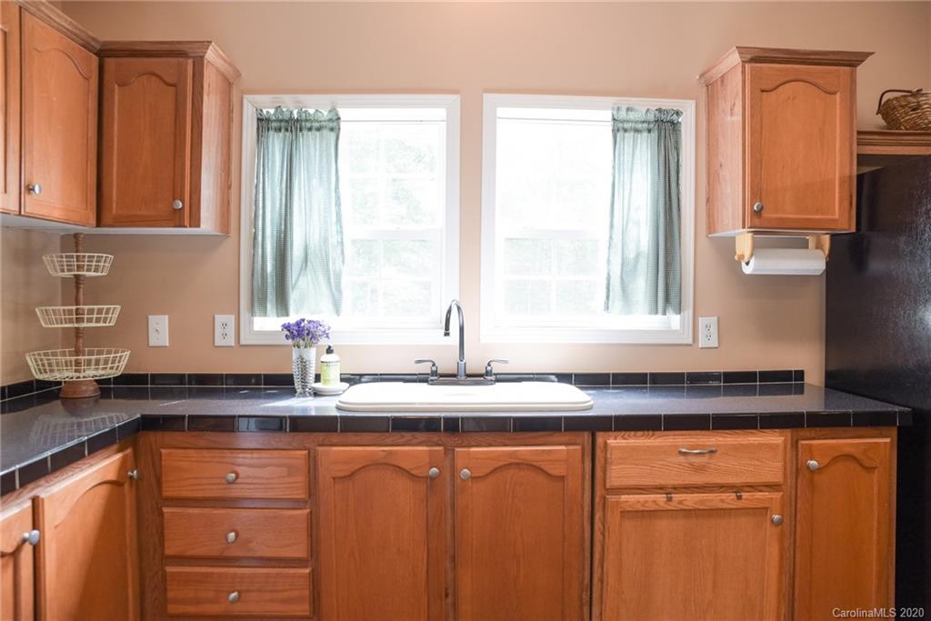 422 Hughey Road Alexander, NC 28701 - Photo 12 of 48 Gallery Image 12