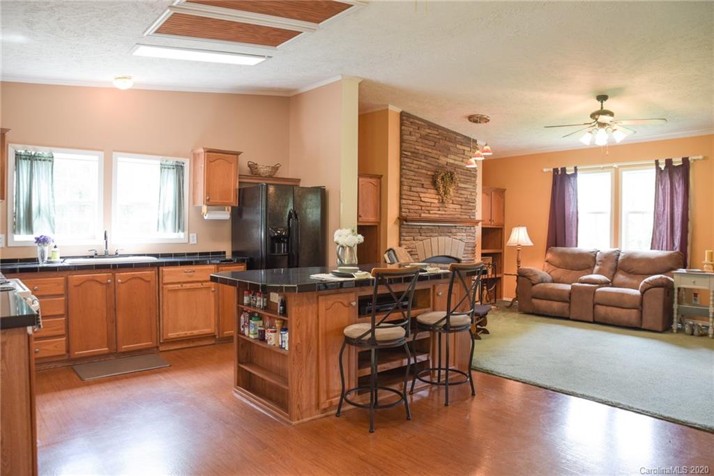 422 Hughey Road Alexander, NC 28701 - Photo 7 of 48 Gallery Image 7