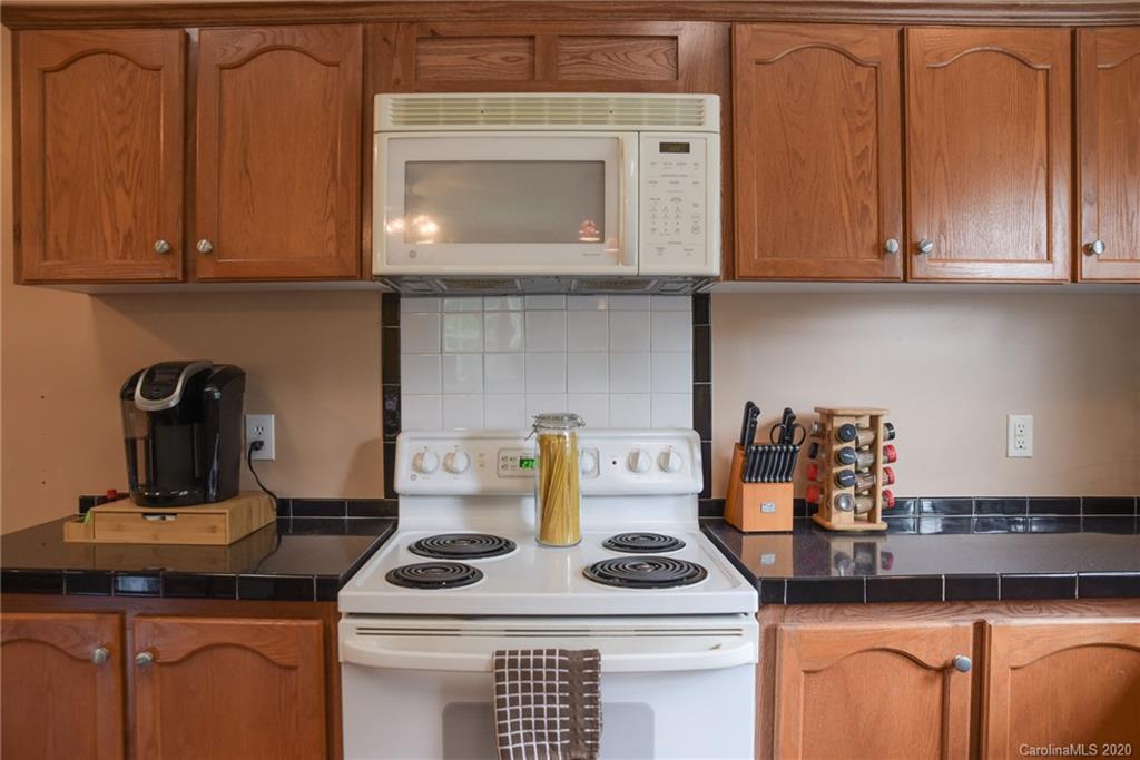 422 Hughey Road Alexander, NC 28701 - Photo 10 of 48 Gallery Image 10