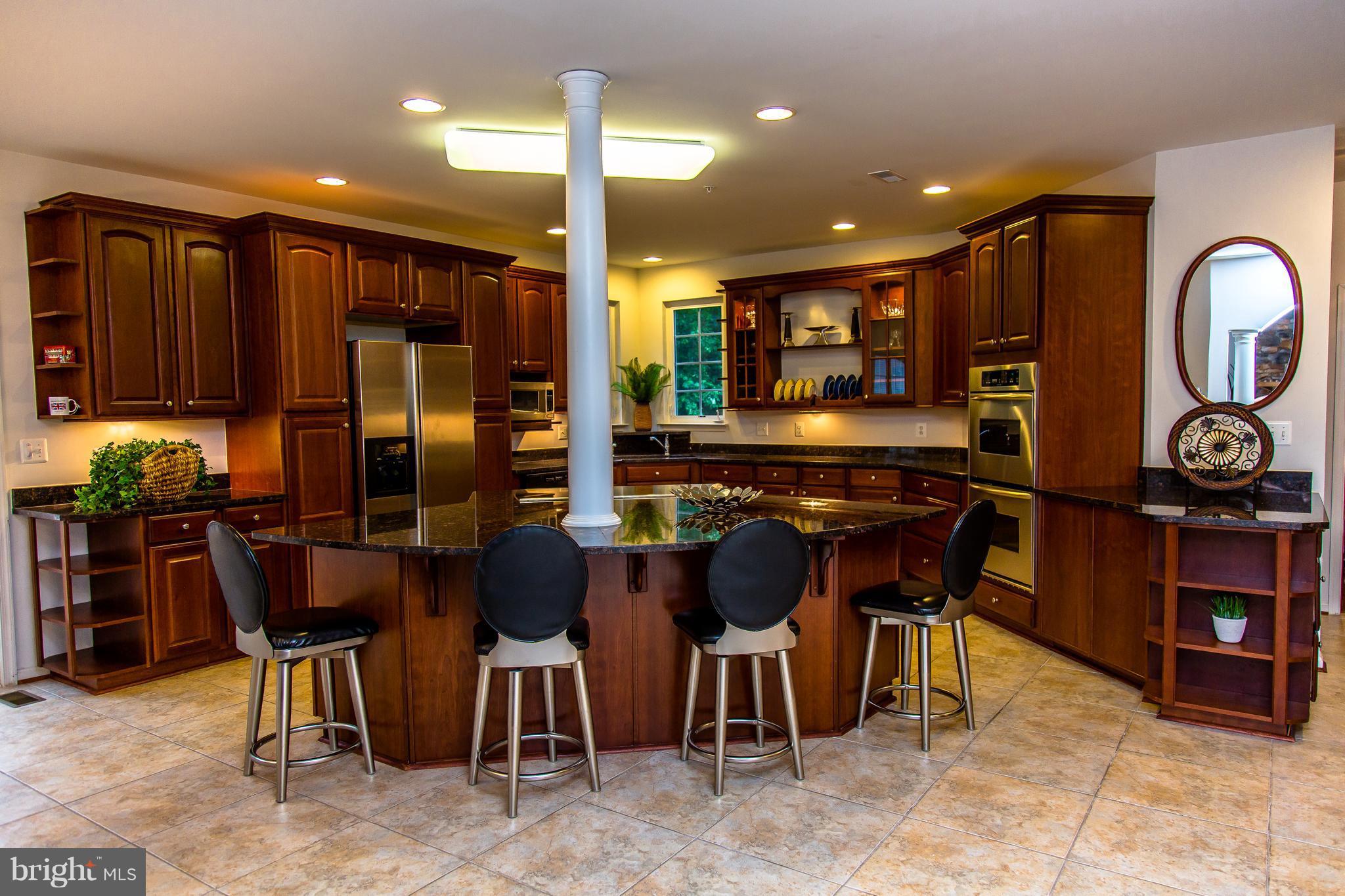 5823 Old Crain Highway Upper Marlboro, MD 20772 - Photo 14 of 30 Kitchen w/ Island, Desk, Granite