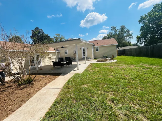 $345,000 | 1702 Rampart Street, Columbus, TX 78934