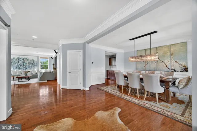 $1,398,000 | 5806 Toboggan Circle, Rockville, MD 20855