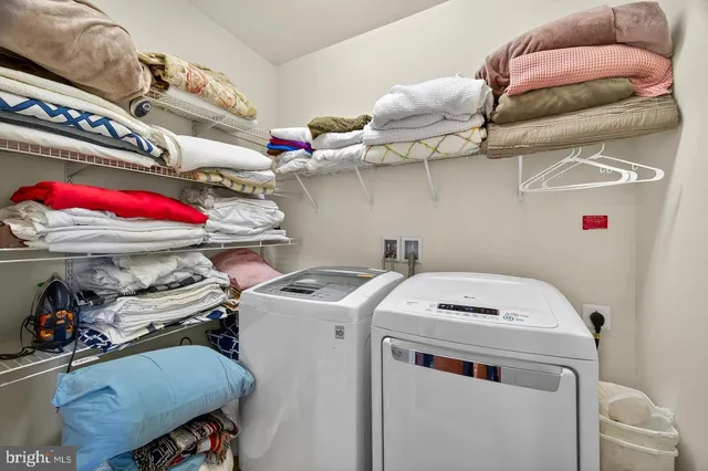 $1,398,000 | 5806 Toboggan Circle, Rockville, MD 20855