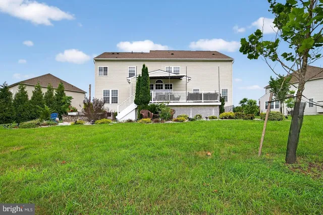 $1,398,000 | 5806 Toboggan Circle, Rockville, MD 20855