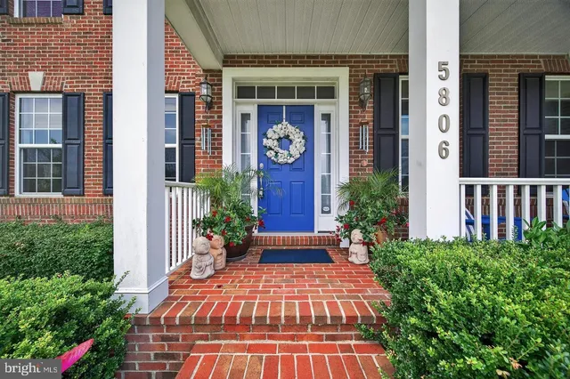 $1,398,000 | 5806 Toboggan Circle, Rockville, MD 20855