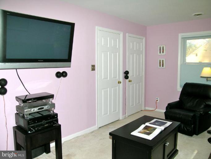 6640 Kerns Road Falls Church, VA 22042 - Photo 6 of 17 Bedroom/Family Room