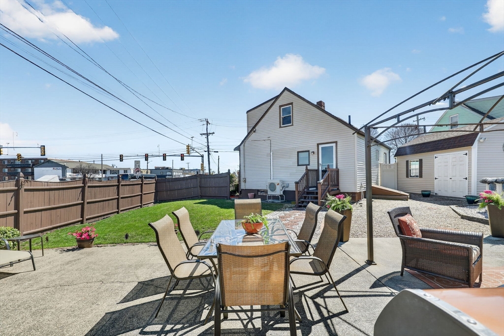 238 Squire Road Revere, MA 02151 - Photo 4 of 32