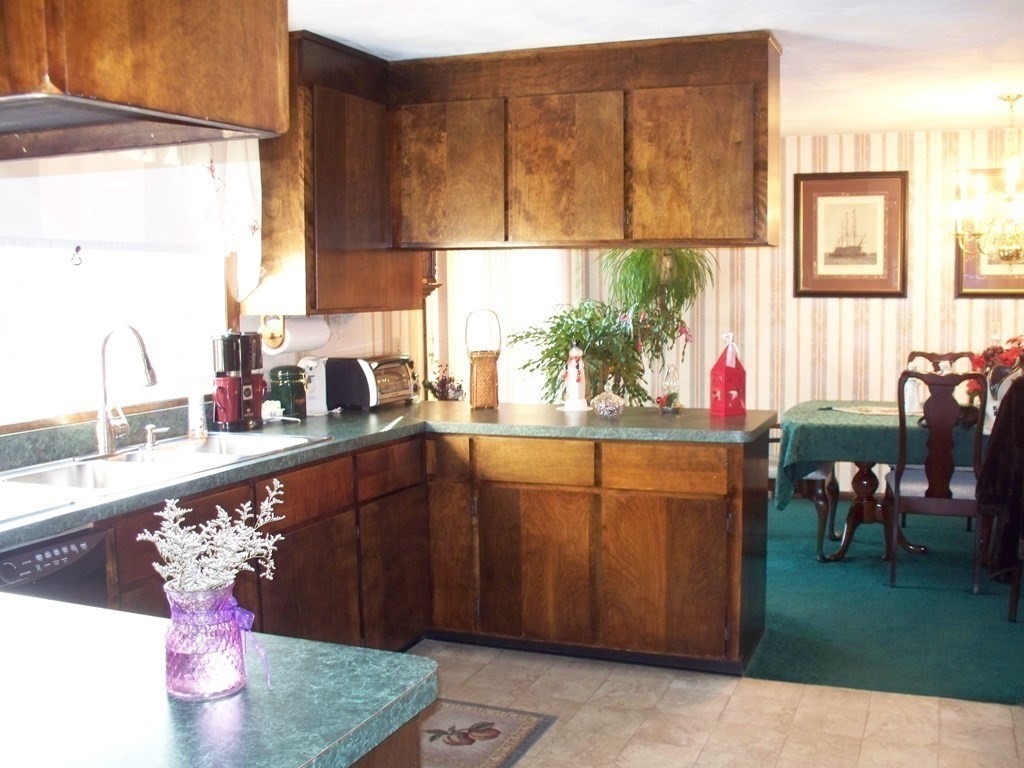 182 Gould Road Charlton, MA 01507 - Photo 6 of 27 Gallery Image 6