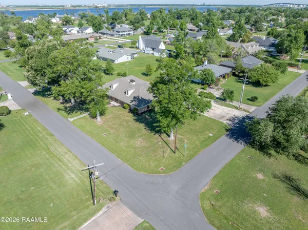 $538,900 | 3100 Surrey Lane, Lake Charles, LA 70605