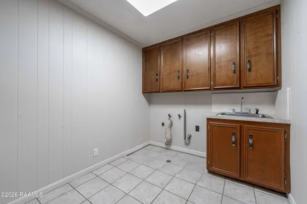 $538,900 | 3100 Surrey Lane, Lake Charles, LA 70605