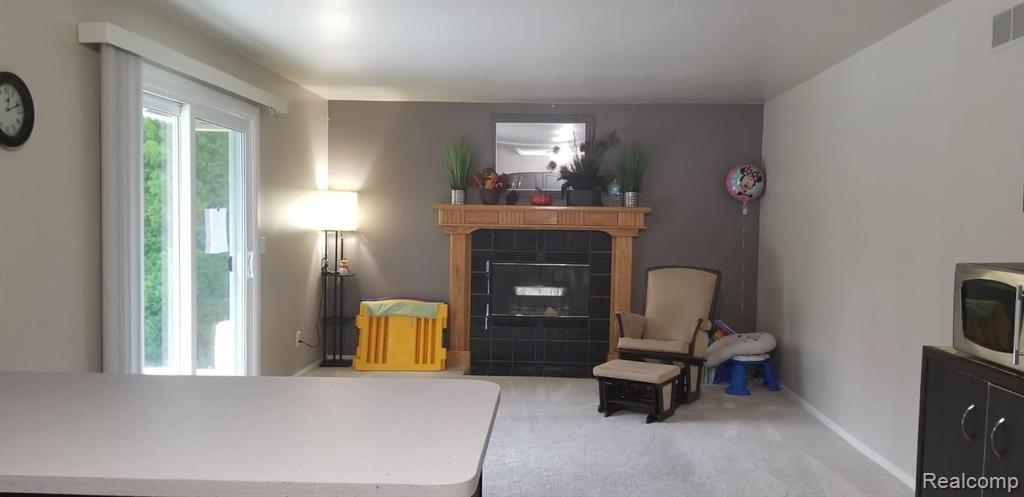 1750 Cardinal Ridge West Bloomfield, MI 48324 - Photo 8 of 34