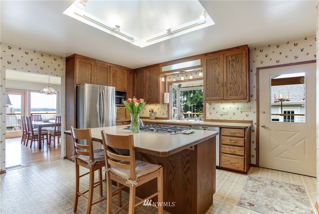 806 North 30th Street Renton, WA 98056 - Photo 6 of 25