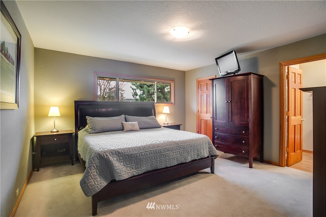806 North 30th Street Renton, WA 98056 - Photo 8 of 25