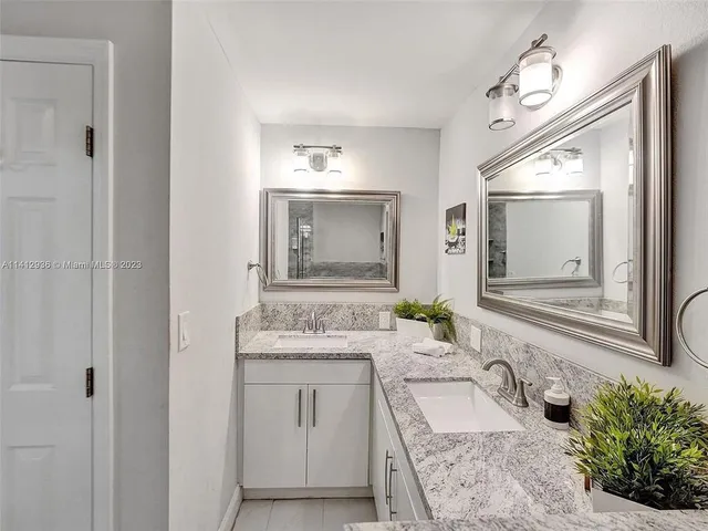 $4,950 | 2500 Northeast 19th Street, Pompano Beach, FL 33062