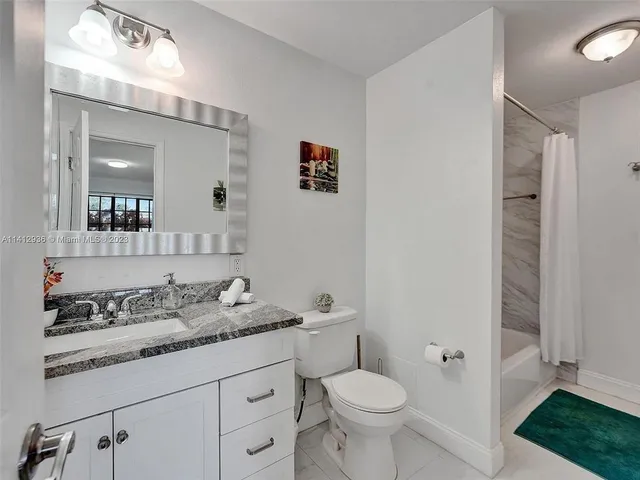 $4,950 | 2500 Northeast 19th Street, Pompano Beach, FL 33062